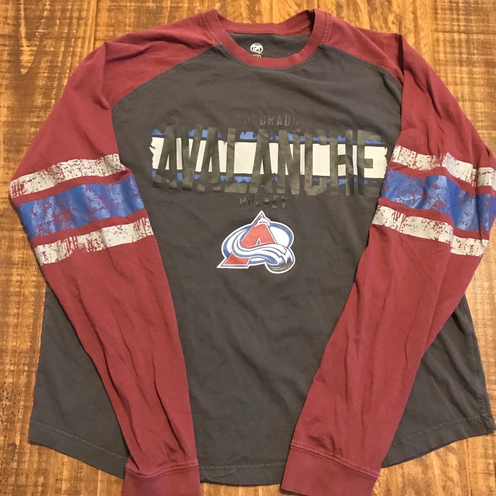 Women’s Colorado Avalanche Vintage Tee